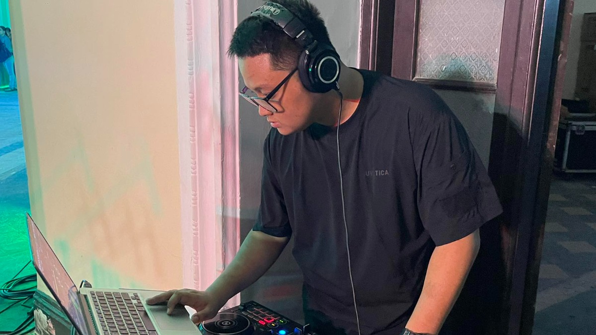 artist_img_68eb49bd52240