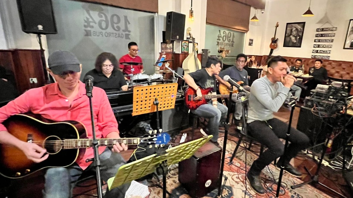 artist_img_68eb60a65e1bd